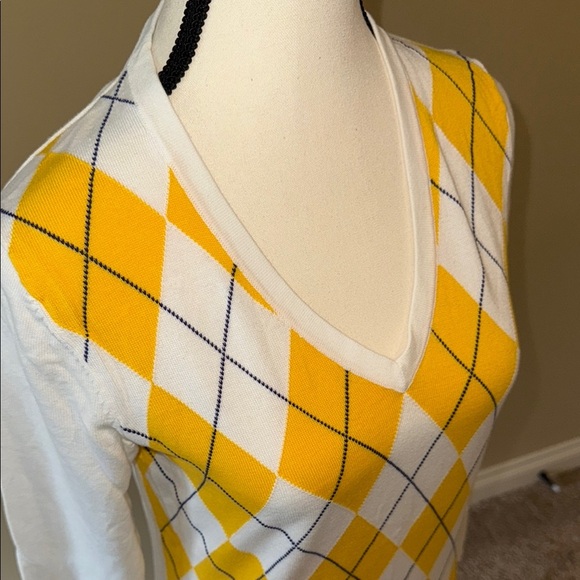 Tommy Hilfiger Argyle Sweater Yellow and White V-Neck Women's Size M - Picture 3 of 7